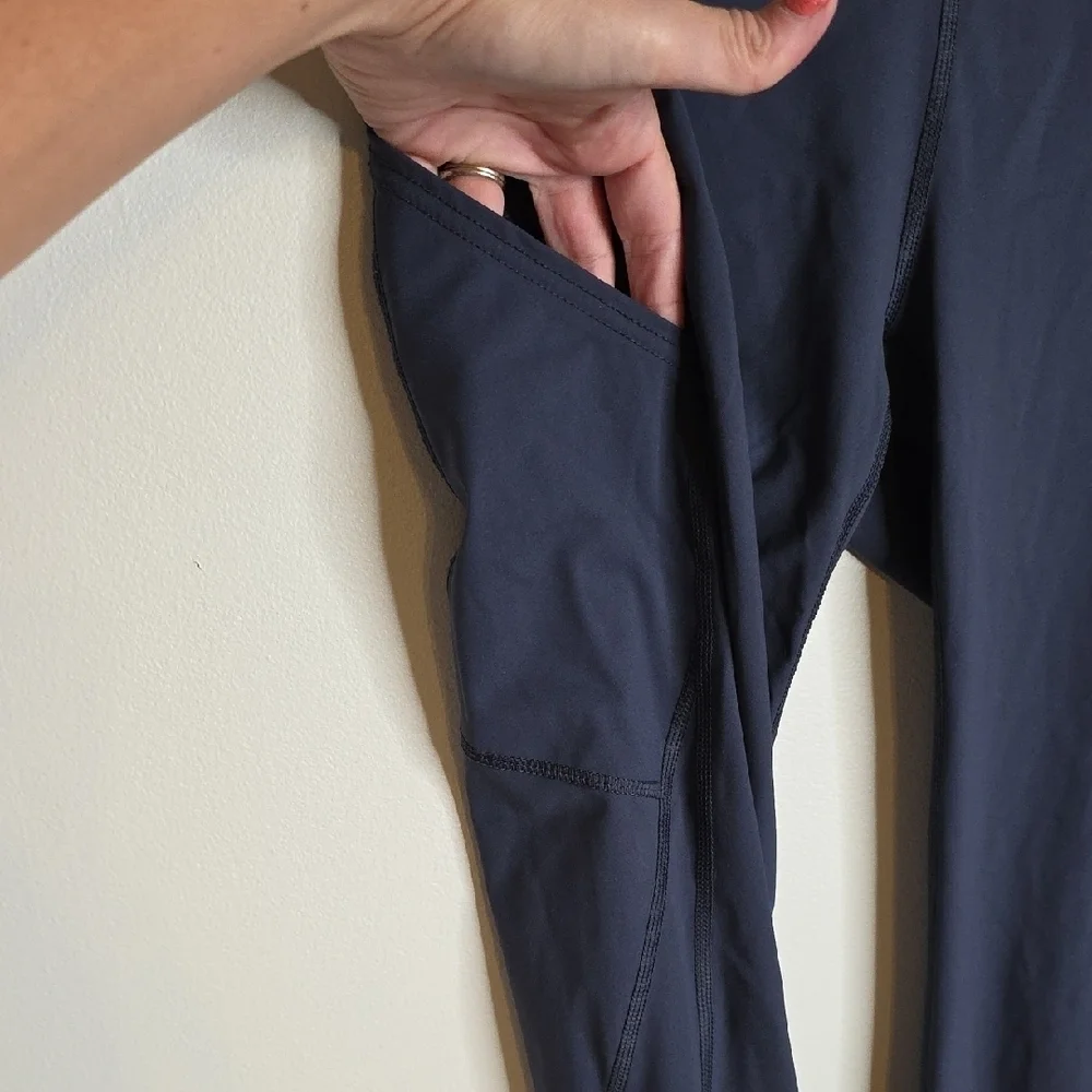 Outdoor Voices Navy Leggings Size Small